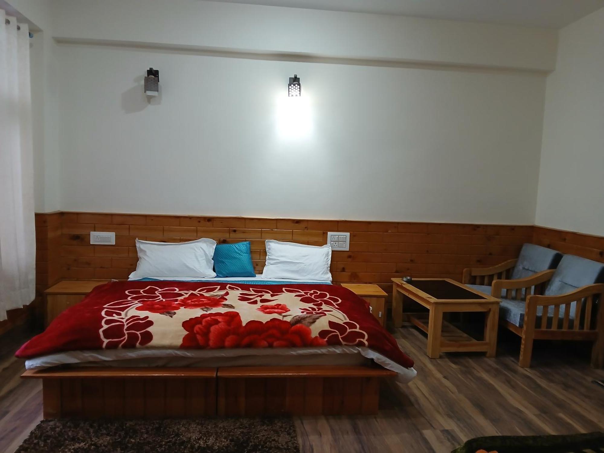 Shangri-La Rooms & Restaurant Kasol Bagian luar foto