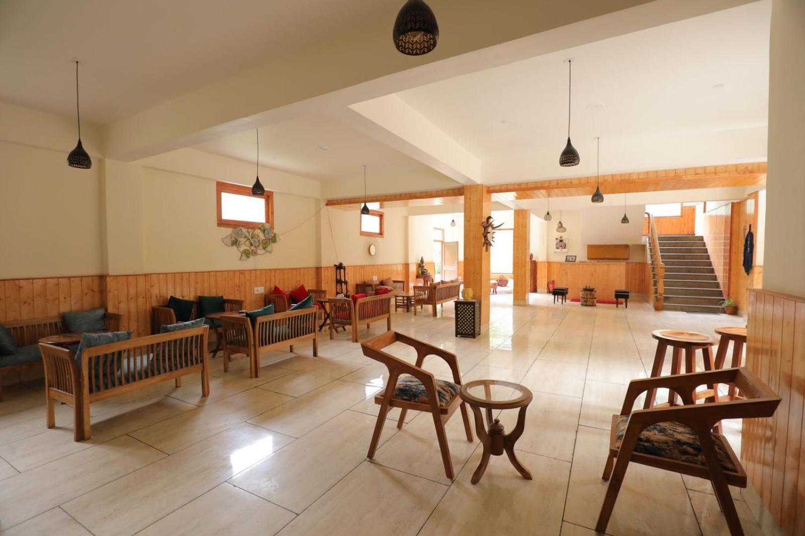 Shangri-La Rooms & Restaurant Kasol Bagian luar foto
