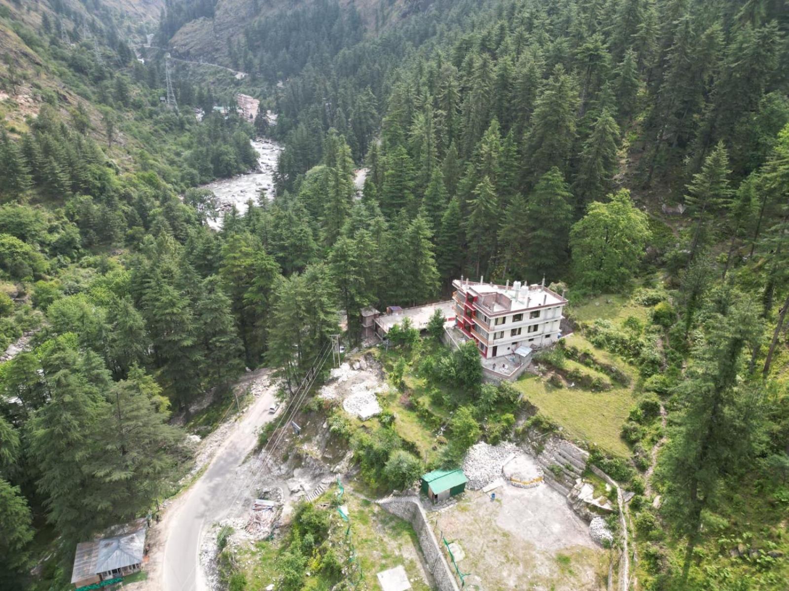 Shangri-La Rooms & Restaurant Kasol Bagian luar foto