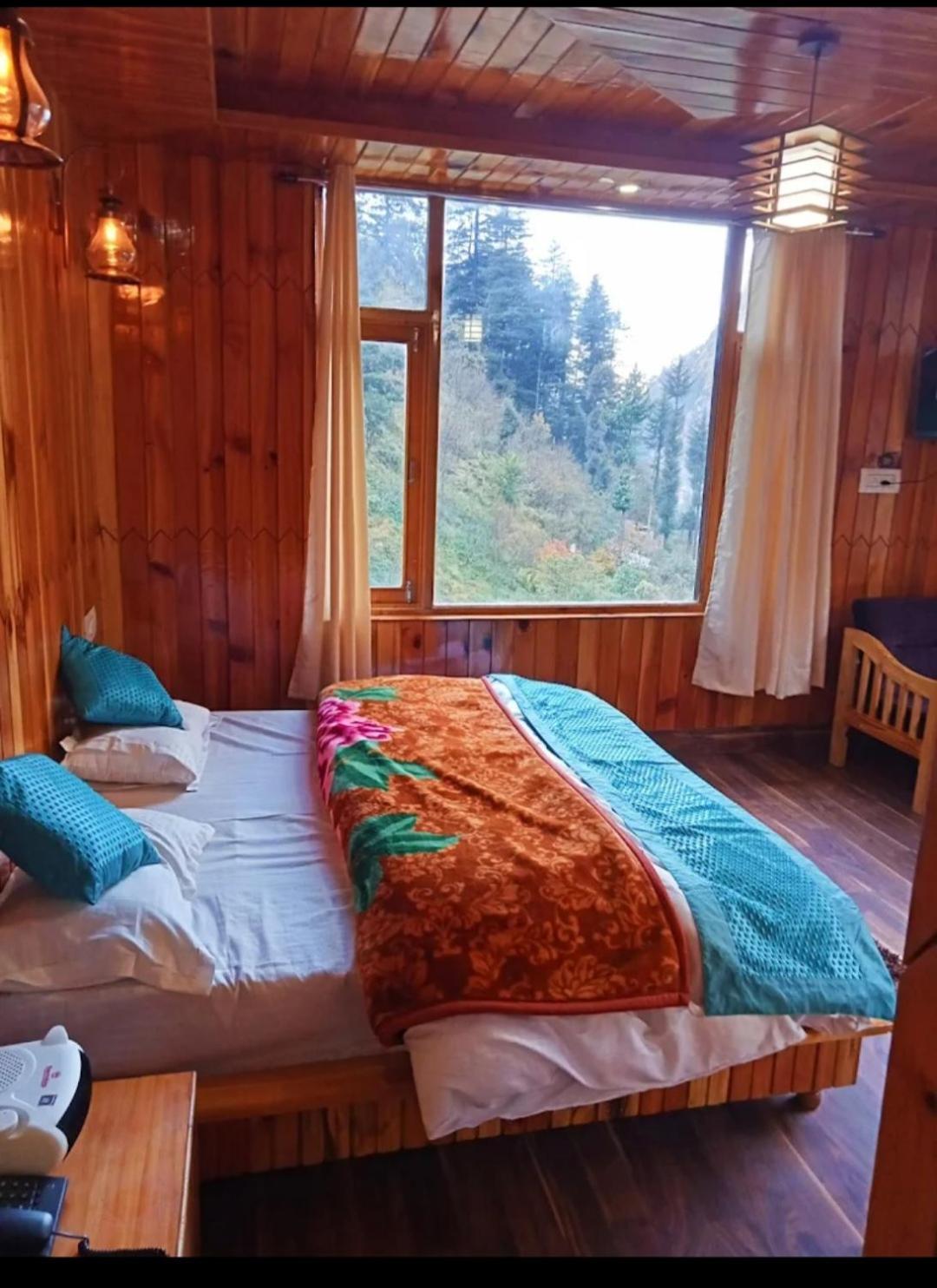 Shangri-La Rooms & Restaurant Kasol Bagian luar foto